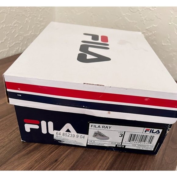 Kids' Fila Ray Leather Casual Sneakers - Picture 4 of 13